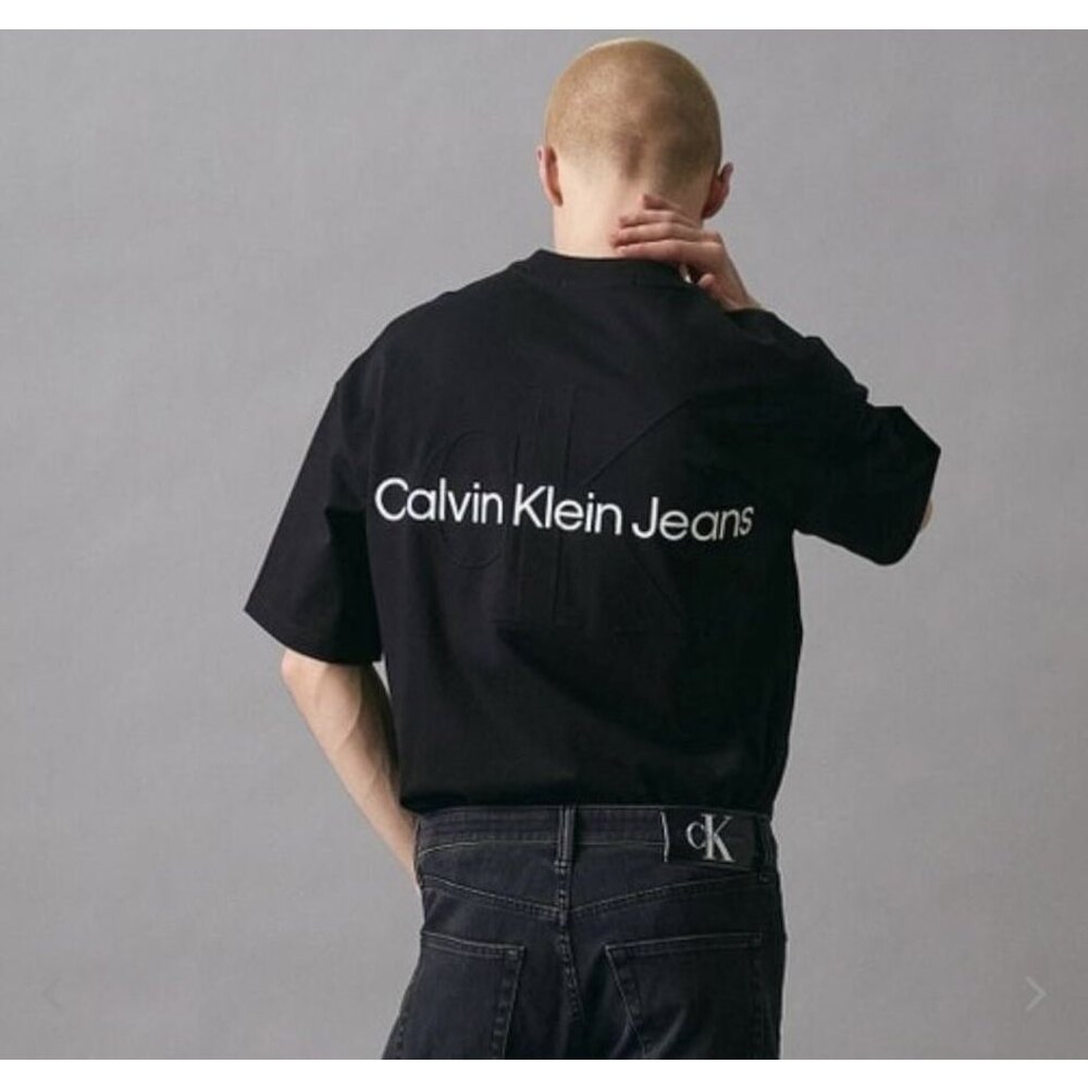 CALVIN KLEIN