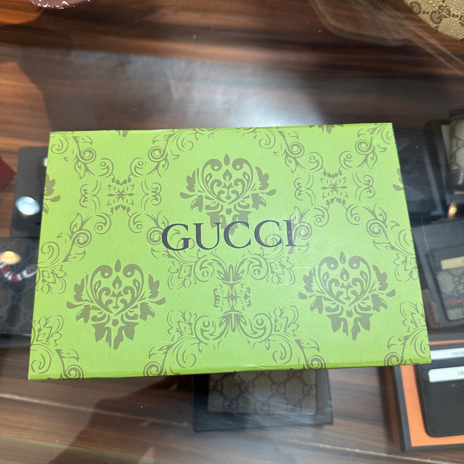 Guccı İthal Boxer