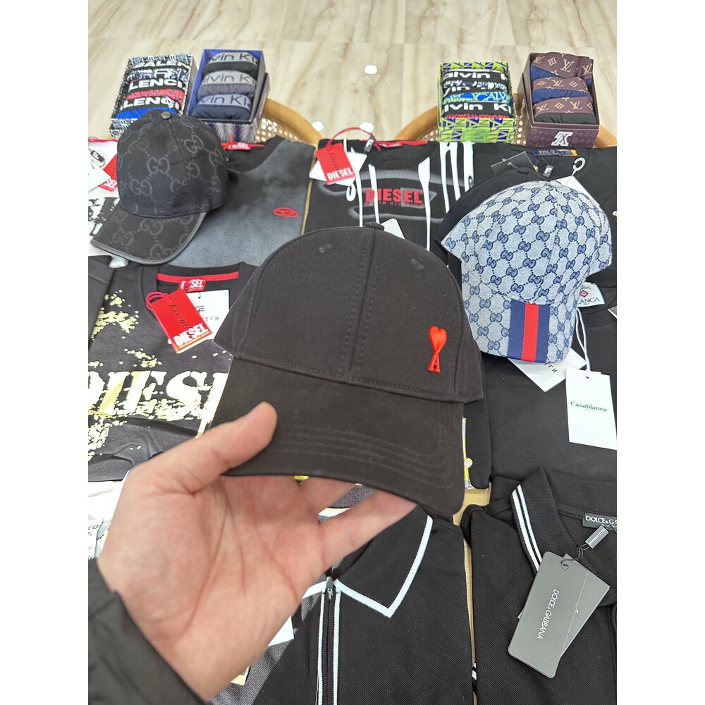 AMI HAT