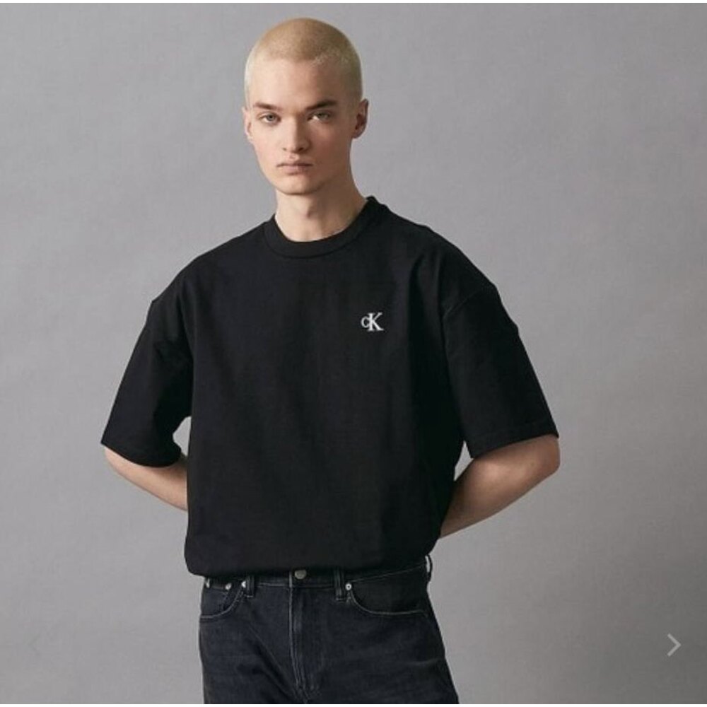 CALVIN KLEIN