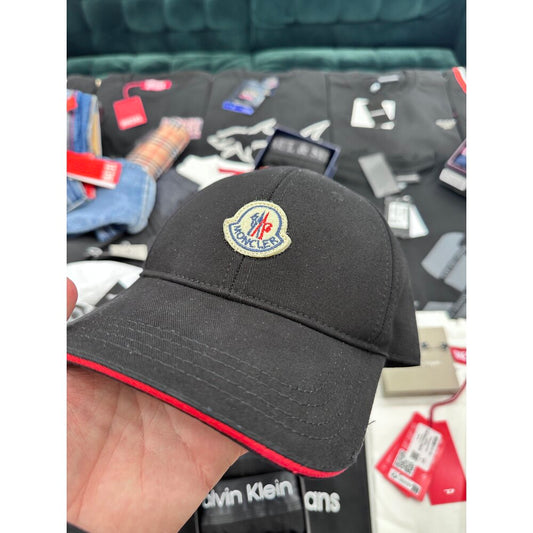 MONCLER ŞAPKA