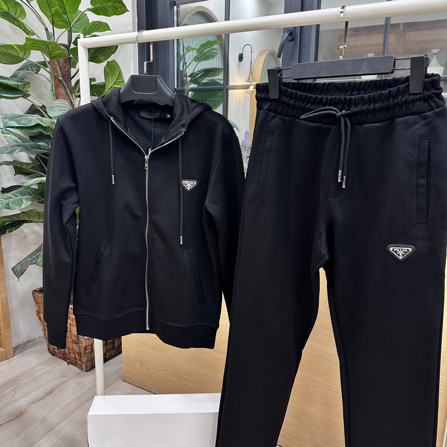 Prada Eşofman Takımı