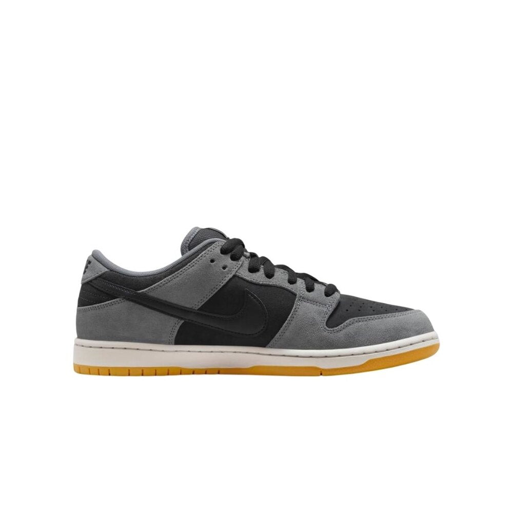 Nike SB Dunk Low “ Dark Smoke Grey “