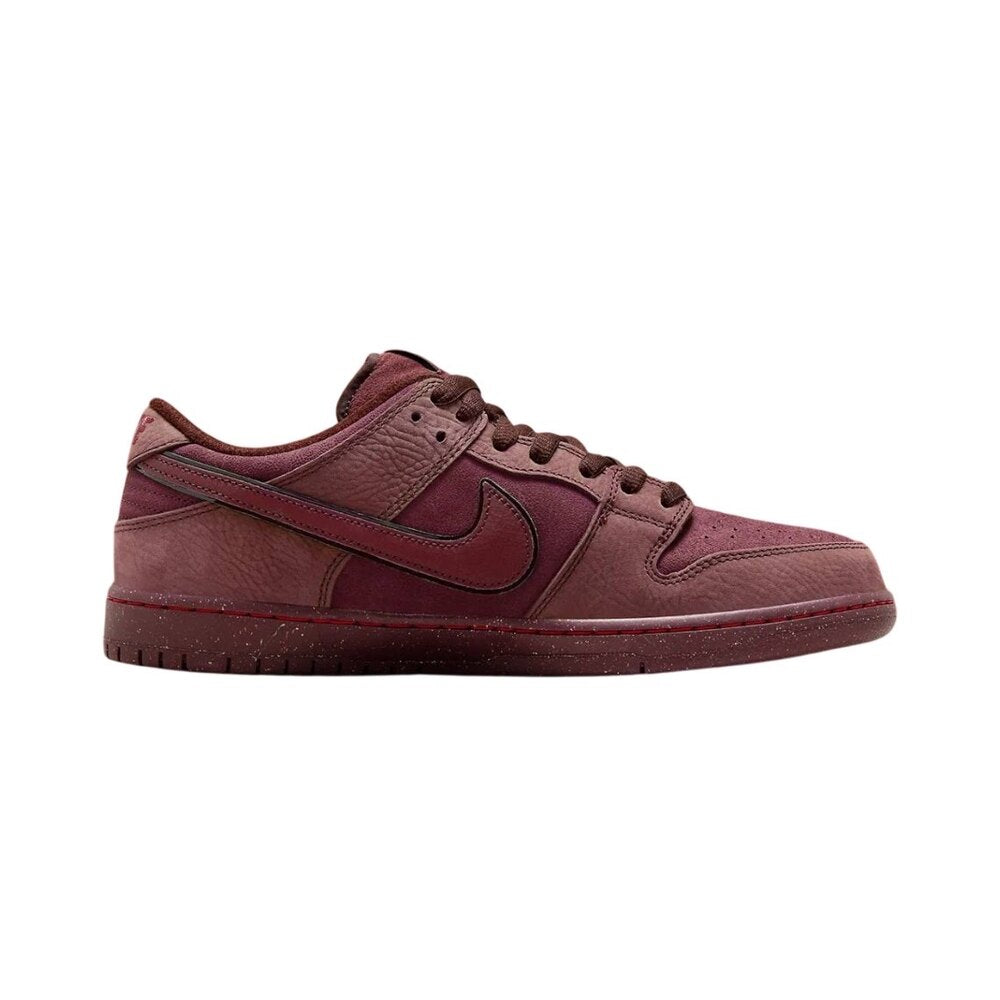 Nike SB Dunk Low “ City Of Love “