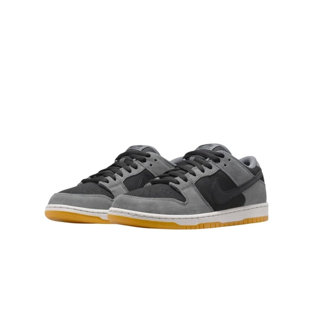 Nike SB Dunk Low “ Dark Smoke Grey “
