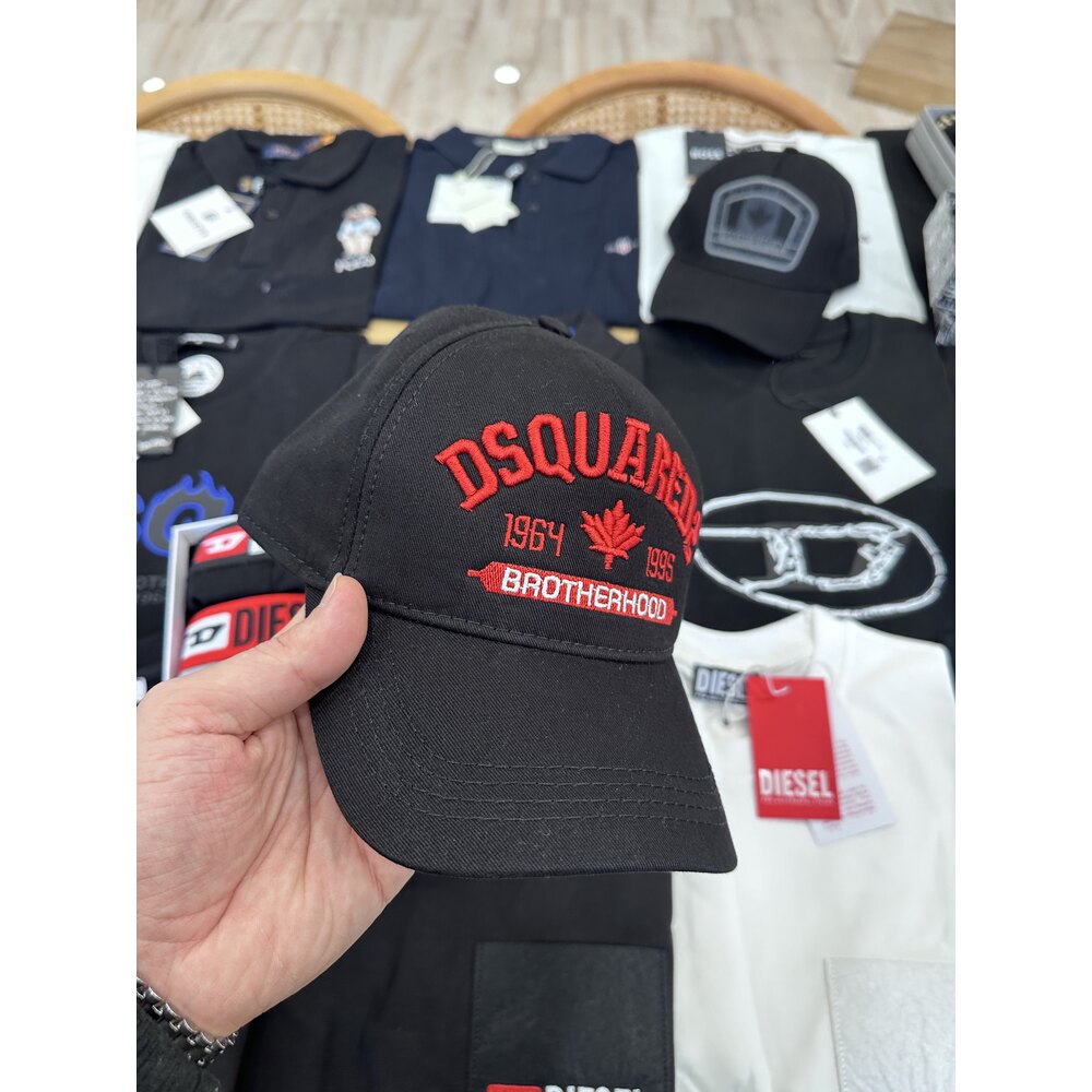 DSQUARED