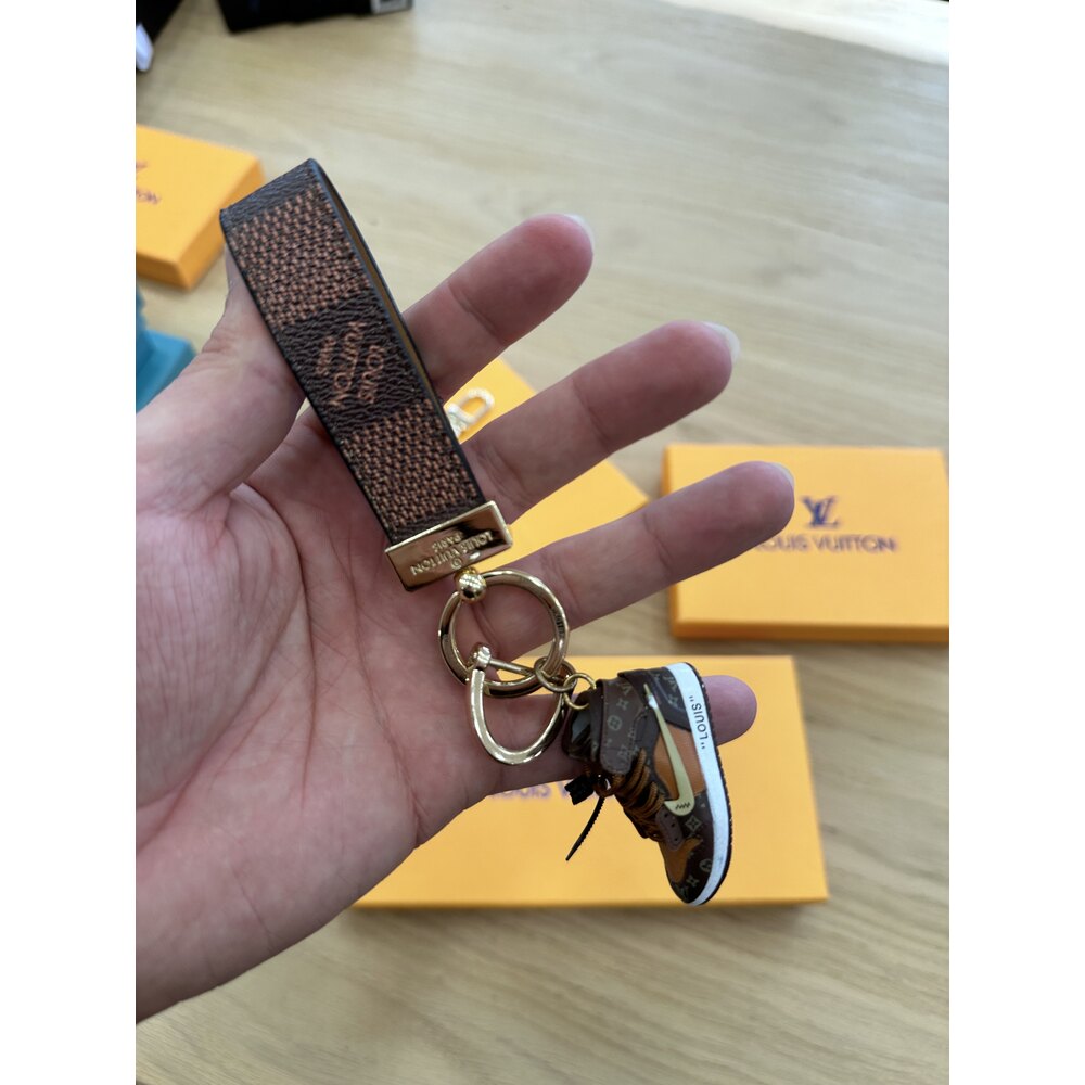 LOUIS VUITTON ANAHTARLIK