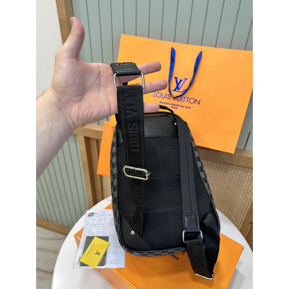 LOUIS VUITTON ÇANTA