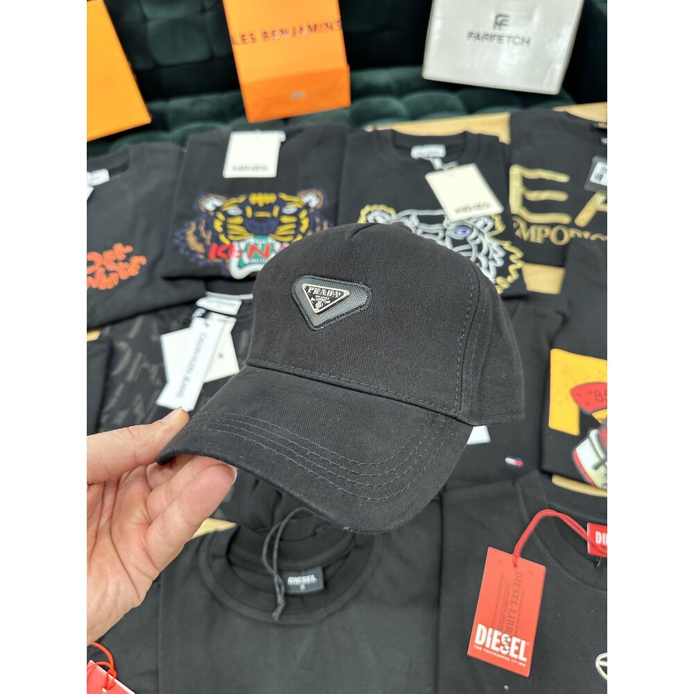 PRADA HAT