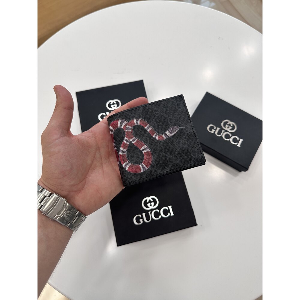 Guccı Snakes