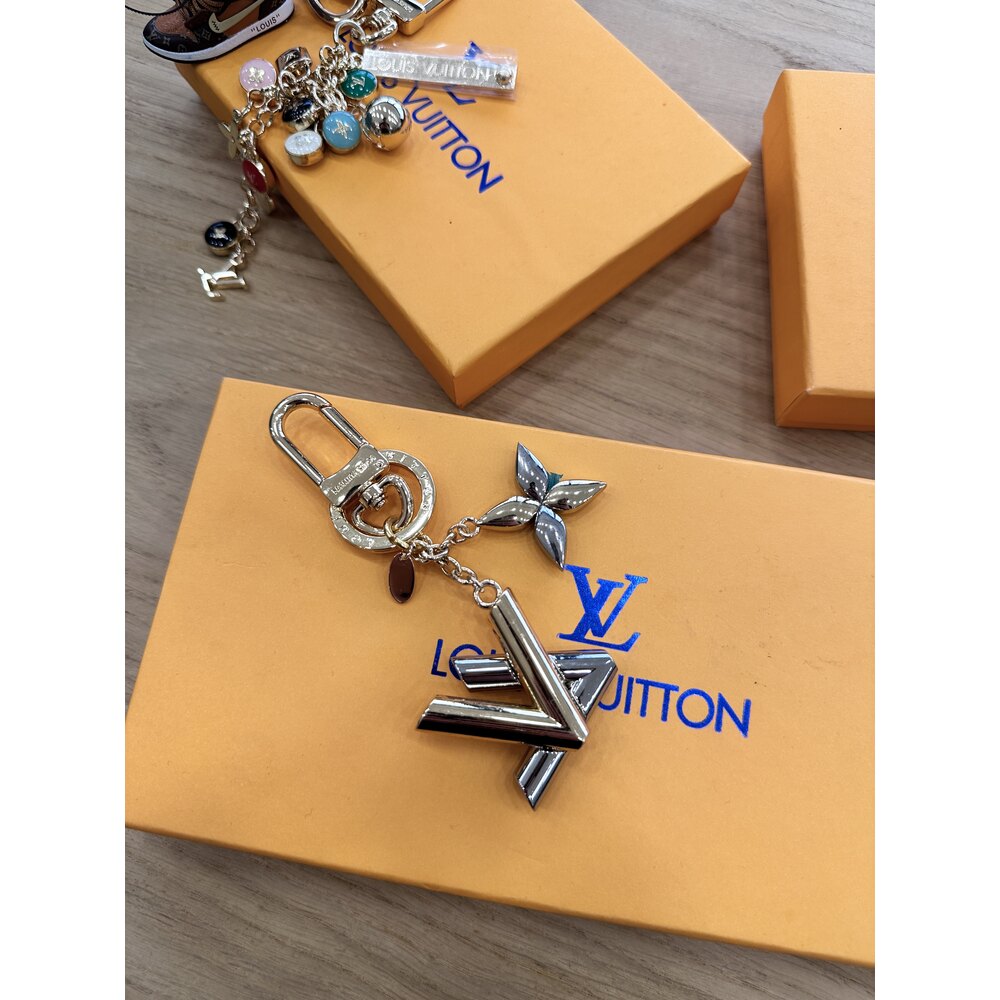 LOUIS VUITTON ANAHTARLIK