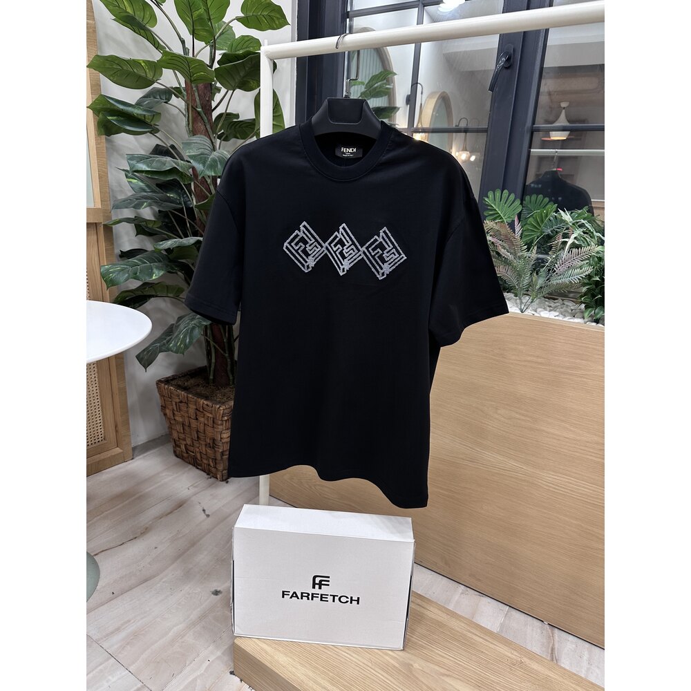 FENDI OVERSIZE