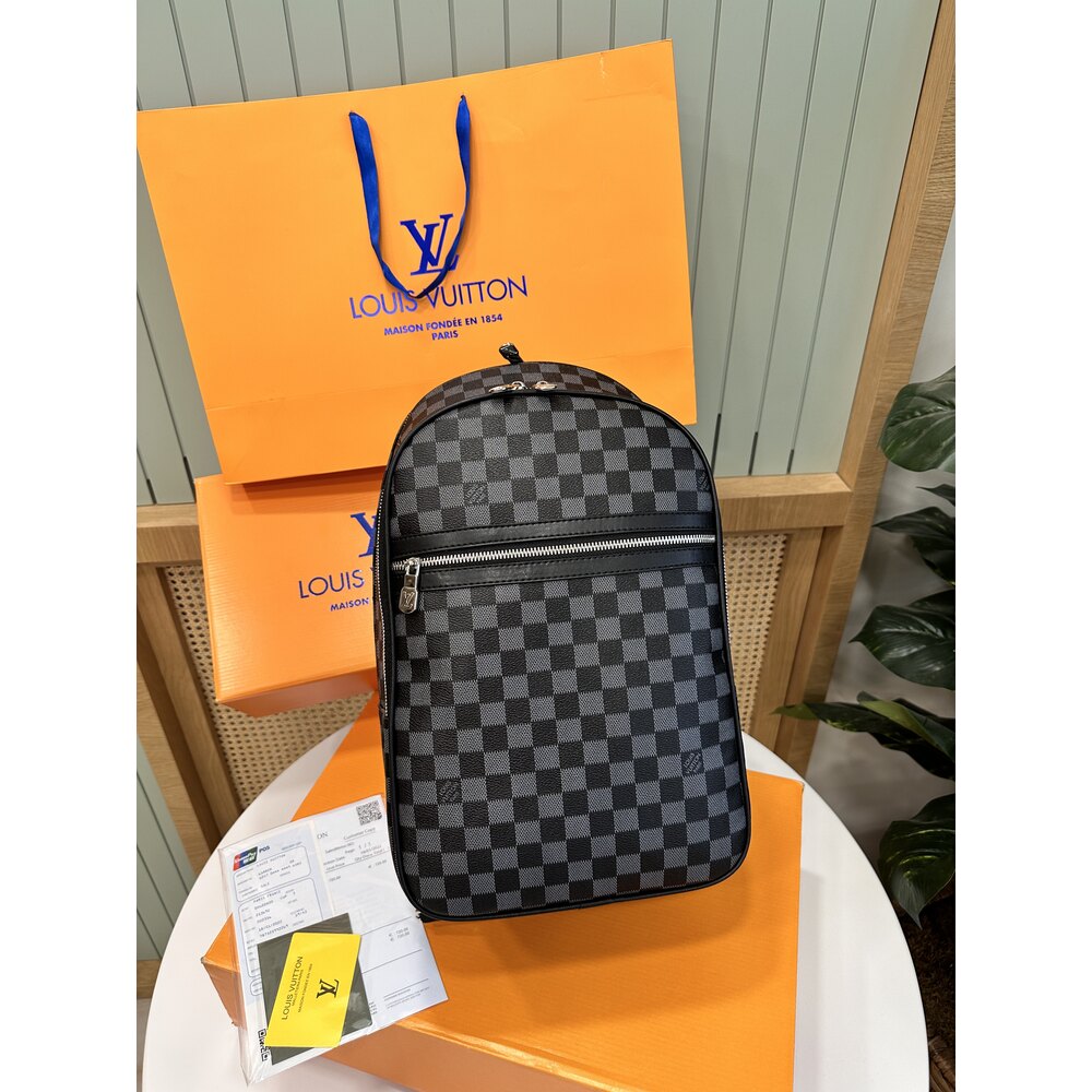 LOUIS VUITTON ÇANTA