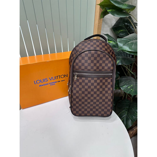 LOUIS VUITTON ÇANTA