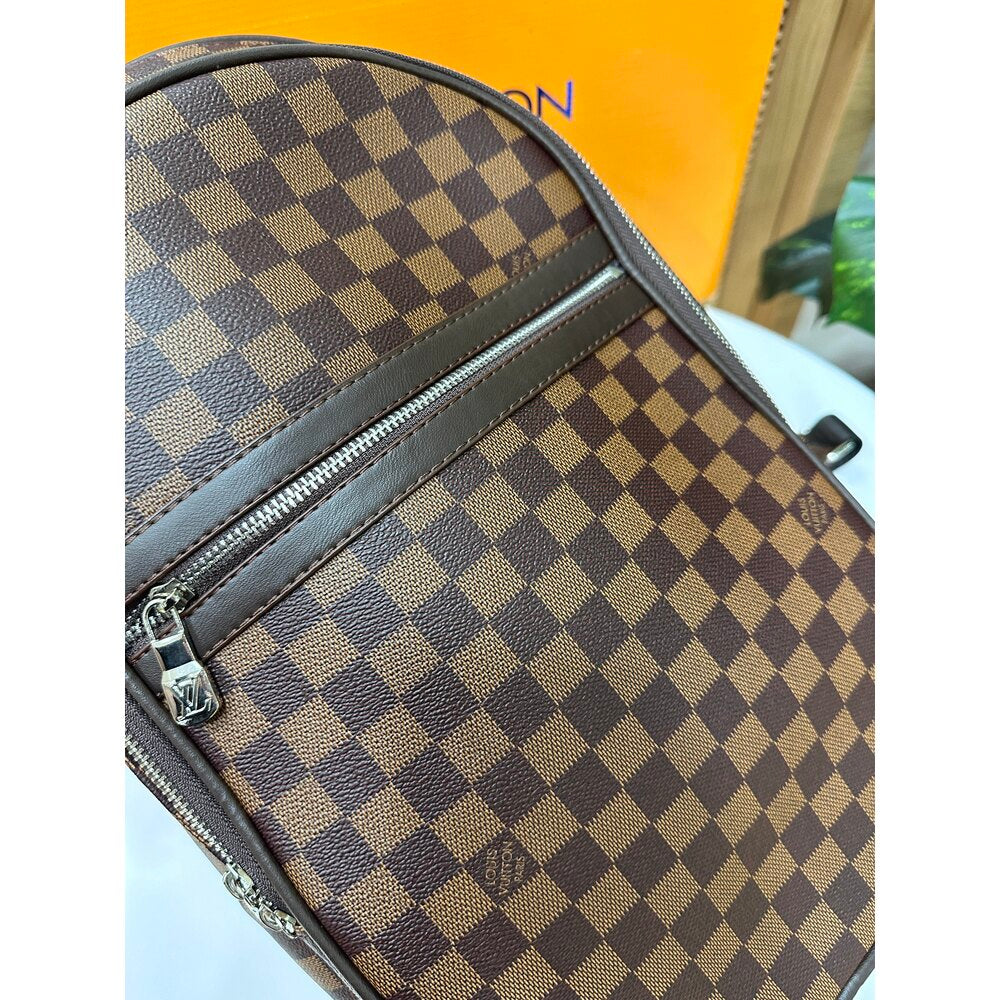 LOUIS VUITTON ÇANTA