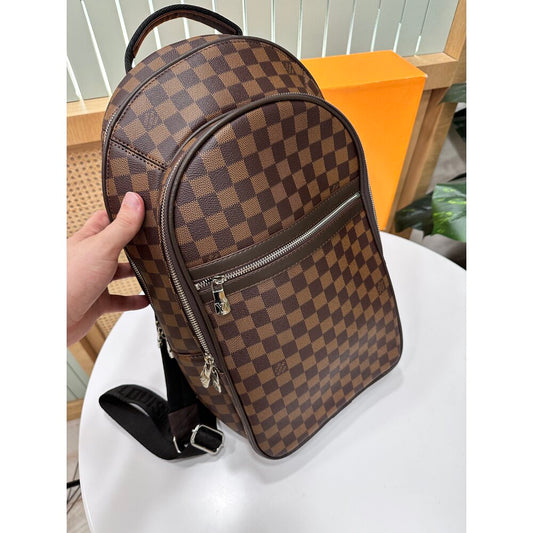 LOUIS VUITTON ÇANTA
